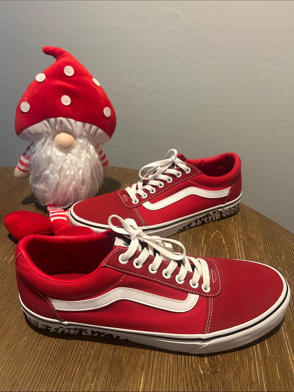 Vans Red Low-Top Sneakers Men’s 11.5